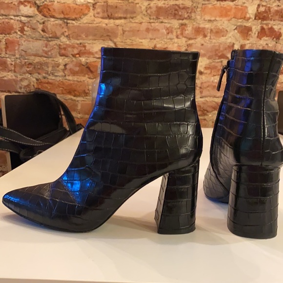 Alice + Olivia pointy toe booties - Picture 5 of 7